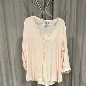 Anthropologie Dolan Soft Pink‎ V-Neck Blouse 3/4 sleeves.